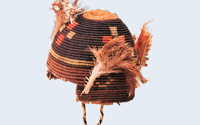 Gorros, tocados y turbantes precolombinos: 42 piezas se suman a la valiosa colección del Museo