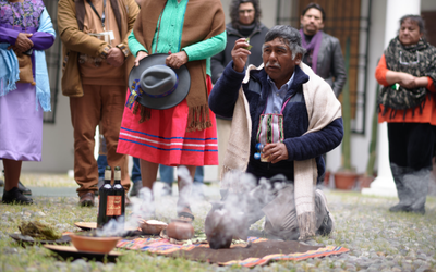 Especialistas Culturales de la zona Atacameña (Región de Antofagasta) viajan para conocer las piezas del Museo Chileno de Arte Precolombino