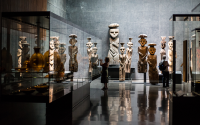 Revisa la oferta disponible de visitas educativas para Museos en Verano